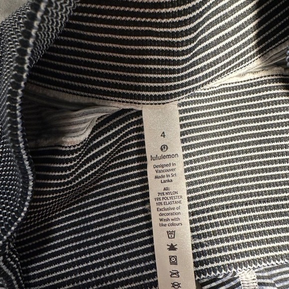 Lululemon Ebb To Train Tight Wash Leggings. Ombré Size 4. Retail- $118 Stretch - Picture 6 of 10